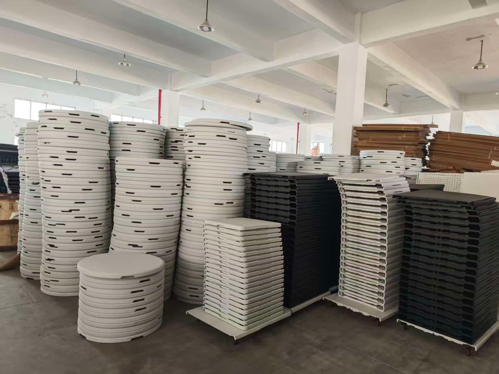 Antstar warehouse for folding table storage